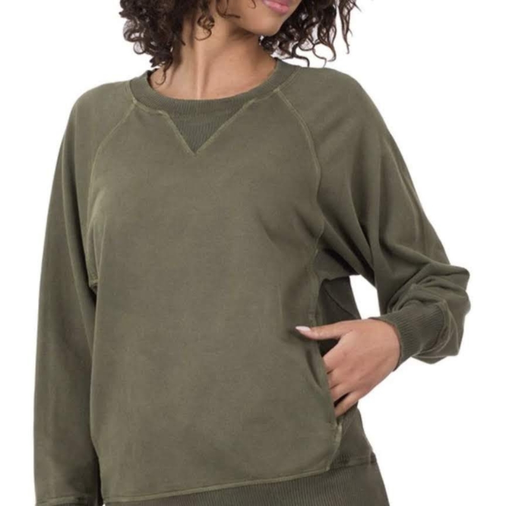 Set of two pigment dyed crewneck sweatshirts with pockets